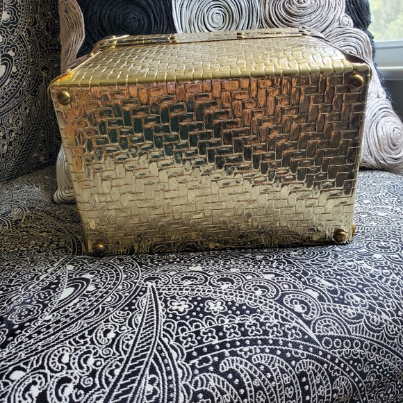 Vintage Gold Train Case - Picture 6 of 11